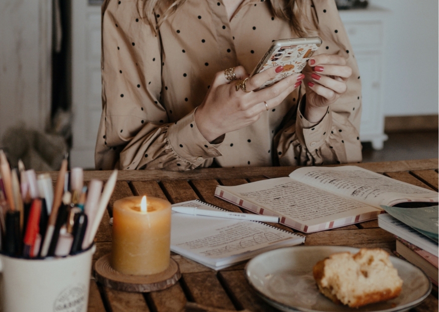 Una lectura detallada de tu poemario, en la que se tendrán en cuenta tantos aspectos ortotipográficos como cuestiones creativas y de estilo. Cada revisión es personalizada, para más información consulta en prepyus@prepyus.com
